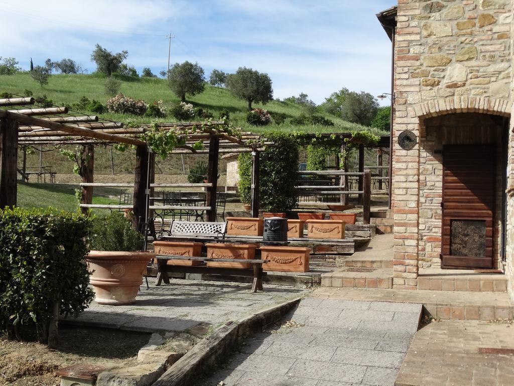 Casale Poggio Colpiccione Apartment ปัสซีญาโน ซุล ตราซีเมโน ภายนอก รูปภาพ