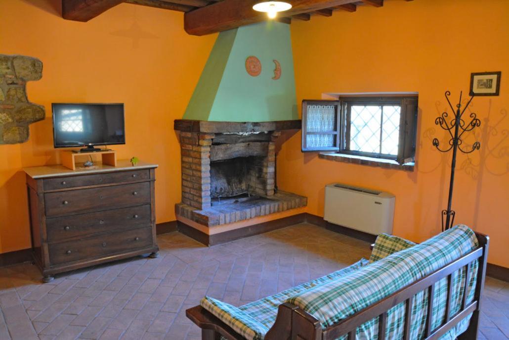 Casale Poggio Colpiccione Apartment ปัสซีญาโน ซุล ตราซีเมโน ภายนอก รูปภาพ