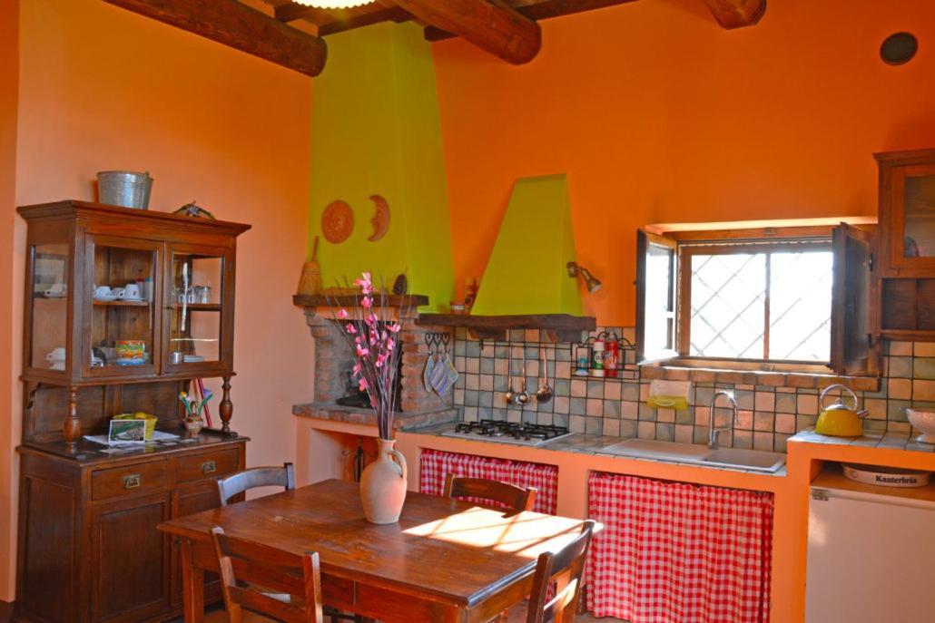 Casale Poggio Colpiccione Apartment ปัสซีญาโน ซุล ตราซีเมโน ภายนอก รูปภาพ